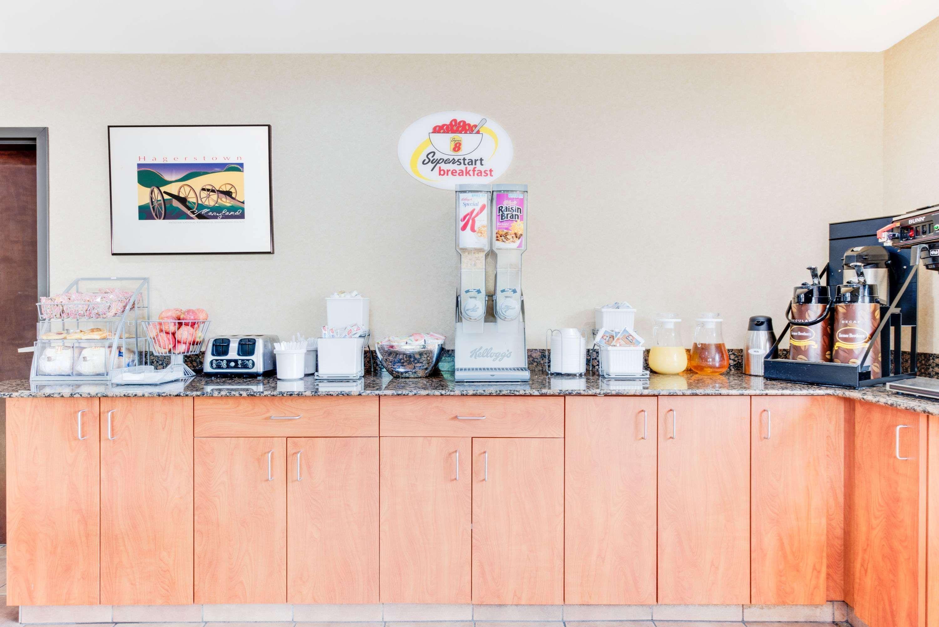Super 8 By Wyndham Hagerstown I-70 Motel Dış mekan fotoğraf